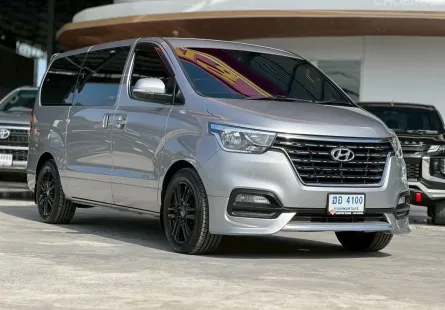 Hyundai H-1 2.5 Touring 2018 ไมล์แท้ ราคาพิเศษ