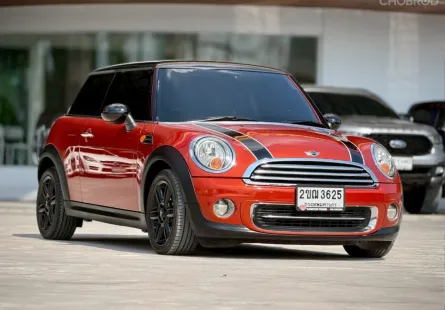 2011 MlNl COOPER 1.6 R56 Look 2 Hatchback สีส้ม-ดำ เกียร์ออโต้ เบนซินล้วน
