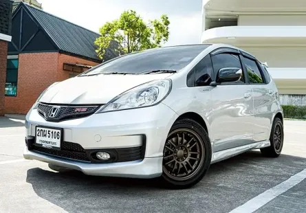 2013 Honda JAZZ 1.5 JP
