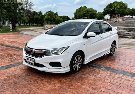Honda City 1.5 V เกียร์ออโต้ ปี 2017 ผ่อนเริ่มต้น 6,*** บาท