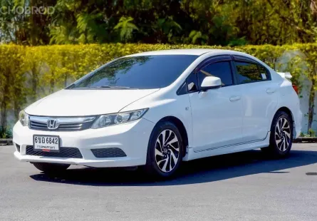 Honda Civic FB 1.8 i-VTEC ปี 2013 รถบ้านสวยๆ ไมล์น้อย มือเดียวป้ายแดง 