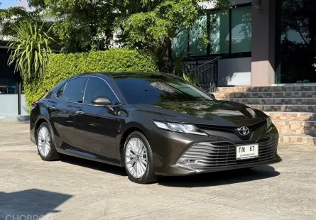 2021 TOYOTA CAMRY 2.5G รถมือเดียวออกป้ายแดง รถวิ่งน้อย รถเข้าศูนย์ตามระยะ รถไม่เคยมีอุบัติเหตุครับ