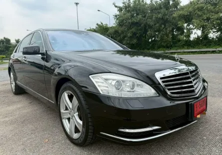 MERCEDES-BENZ S300L ปี 2010 สภาพป้ายแดง สวยจัด 