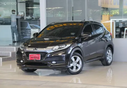  Honda HR-V 1.8 E ปี 2015 รถบ้านมือเดียว ใช้น้อยเข้าศูนย์ตลอด สวยเดิมทั้งคัน ไม่เคยติดแก๊ส ฟรีดาวน์