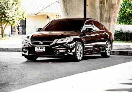 2013 Honda ACCORD 2.0 รถเก๋ง 4 ประตู 