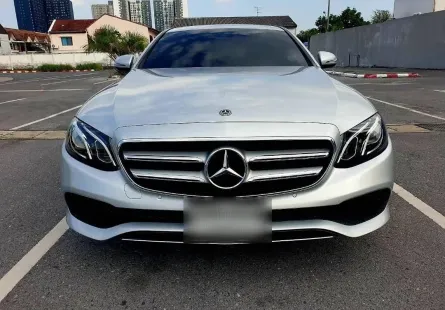 Mercedes-Benz E-Class E300e 2021 รถหรูปลั๊กอินไฮบริดสุดคุ้ม