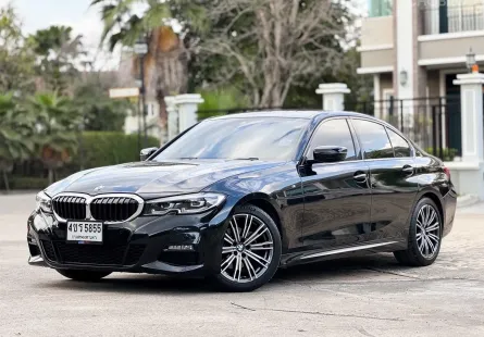 2023 BMW 3 Series 2.0 320d รถเก๋ง 4 ประตู เจ้าของขายเอง รถสวย ไมล์น้อย  