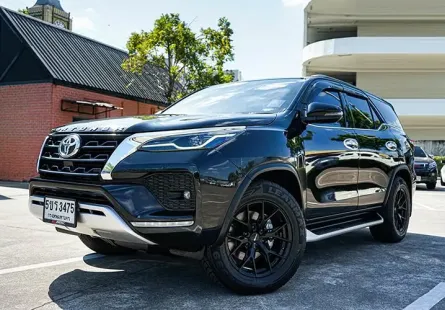 2021 TOYOTA FORTUNER 2.4 V 4WD