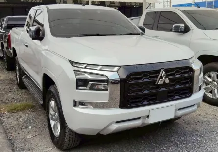 2023 Mitsubishi TRITON 2.4 PLUS ULTRA รถกระบะ ออกรถ 0 บาท