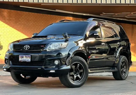 2015 Toyota Fortuner 3.0 TRD Sportivo SUV ออกรถง่าย 