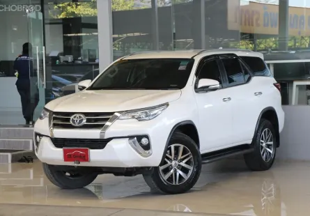 Toyota Fortuner 2.4 V ปี2017 รถบ้านมือเดียว ใช้น้อยเข้าศูนย์ตลอด สวยเดิมทั้งคัน ออกรถ0บาท