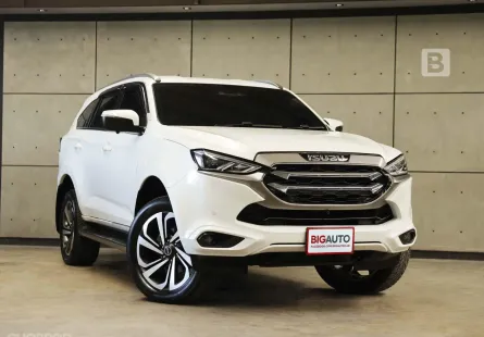 2022 Isuzu MU-X 3.0 Ultimate 4WD SUV AT ไมล์แท้ มือแรกจากป้ายแดง สภาพไม่ต่างจากรถใหม่ B6039