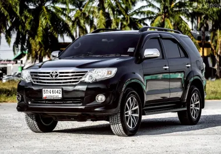Toyota Fortuner 2.7V 2011 รถครอบครัว 7 ที่นั่ง