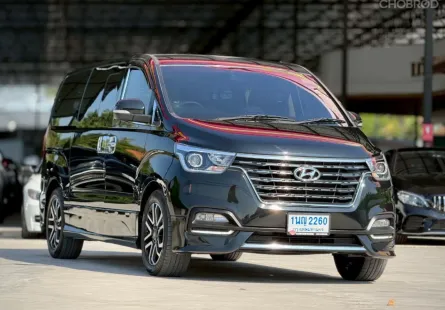 รถครอบครัว Hyundai H-1 2.5 Elite 2018 พร้อมใช้งาน