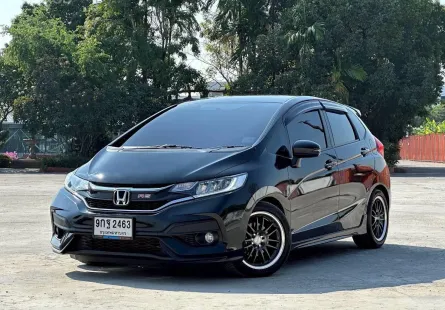Honda Jazz 1.5 i-VTEC RS ปี 2019 รถสวยไมล์น้อย 