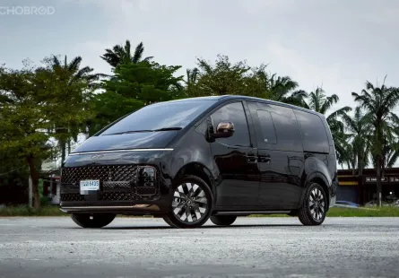 HYUNDAI STARIA 2.2 Premium with Sunroof AT 2023