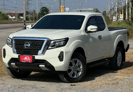 NISSAN NAVARA 2.3 CAB CALIBRE V M/T ปี2022 สีขาว