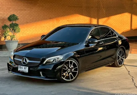 Mercedes-Benz C-Class C220d 2022 รถหรูสภาพดี ไมล์น้อย