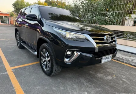 FORTUNER 2.8 V 4 WD 2017  รถเจ้าของเดียว รถสวย ไม่มีชน รับประกันเครื่องเกียร์ 2 ปี หรือ 20,000 กม.