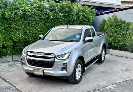 2022 Isuzu D-Max 3.0 V-Cross 4*4  ฟรีดาวน์* ราคาพิเศษ รถสภาพสวย รถเจ้าของเดียวไมล์แท้100% 