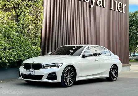BMW 3 Series 330e 2020 รถหรูประหยัดพลังงาน รถบ้าน มือเดียวป้ายแดง ไมล์น้อย 
