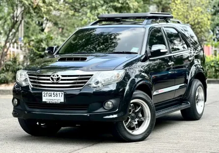 2012 Toyota Fortuner 3.0 V 4WD SUV รถสวย ไมล์น้อย มือเดียว เจ้าของขายเอง  