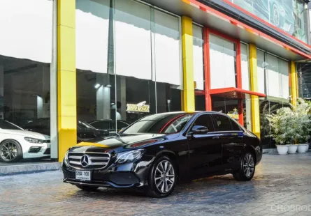 2022 MERCEDES-BENZ E300e Avantgarde