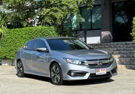2018 HONDA CIVIC FC 1.5 TURBO รถมือเดียวออกป้ายแดง รถวิ่งน้อย เข้าศูนย์ทุกระยะ ไม่มีอุบัติเหตุครับ