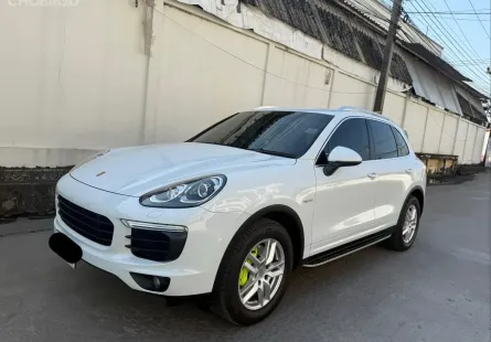 ขาย Porsche Cayenne 3.0 E-Hybrid 2017 รถศูนย์ AAS วารันตีถึง 2028  