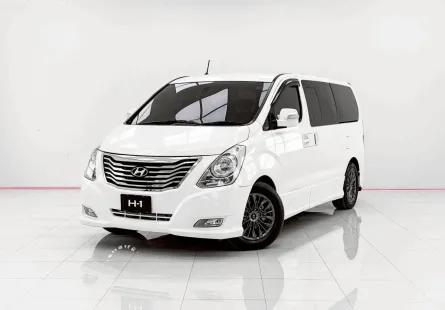 6B455 HYUNDAI H1 2.5 LIMITED A2 AT 2015