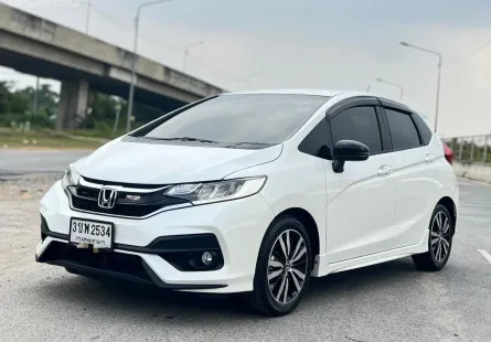 Honda Jazz 1.5 i-VTEC RS 2022 รถบ้านมือสองสภาพนางฟ้า ไมล์น้อยสุด เจ้าของขายเอง  