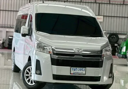 2020 Toyota COMMUTER 2.8 MT