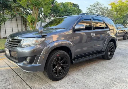 TOYOTA Fortuner 2.7 V เบนซิน + LPG A/T 2WD ปี 2014 