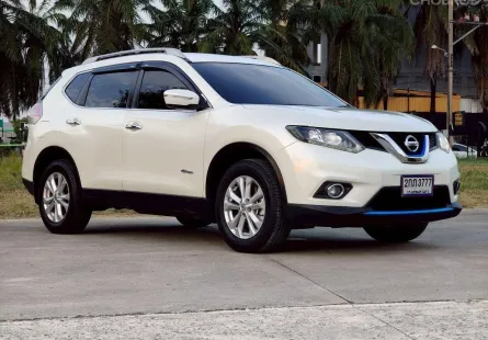 NISSAN X-TRAIL 2.0 V HYBRID 4X4  ปี 2015 จด 2016