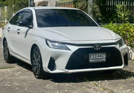 Toyota Yaris ATIV 1.2 Premium Luxury ปี 2023 Topสุดเบาะแดง