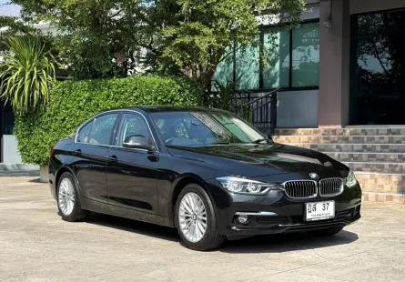 2019 BMW 320D F30 LCI รถออกศูนย์ BMW THAILAND รถวิ่งน้อย เข้าศูนย์ทุกระยะ รถไม่เคยมีอุบัติเหตุครับ