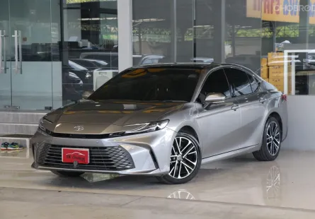 2024 Toyota Camry 2.5 HEV Premium Luxury 