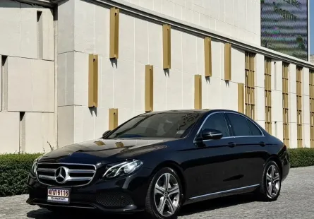 Mercedes-Benz E-Class E220d 2021 รถบ้านสภาพสวย ไมล์น้อย มือเดียวป้ายแดง 