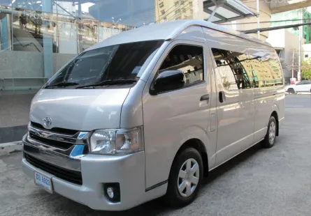 2019 TOYOTA COMMUTOR 3.0 หลังคาสูง เกียร์ธรรมดา