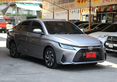 2025 Toyota Yaris Ativ 1.5 HEV Premium