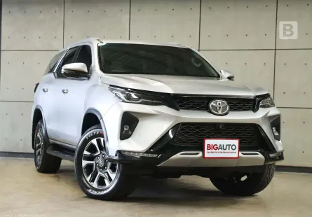 2022 Toyota FORTUNER 2.4 Leader V 4WD SUV AT ไมล์แท้ 7 หมื่น รับประกัน 5 ปี 150,000 KM B5029