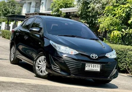 รุ่นรถ: Toyota Yaris Ativ 1.2J ปี: 2018 สี: ดำ  เครื่อง: เบนซิน เกียร์: ออโต้  ไมล์: 1xx,xxx กม.