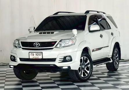 TOYOTA FORTUNER 3.0 V.4 WD.TRD-5 เกียร์ออโต้ ปี 2014