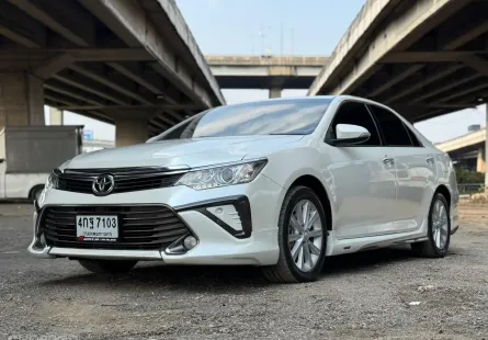 2015 Toyota CAMRY 2.0 Extremo รถเก๋ง 4 ประตู ออกรถ 0 บาท