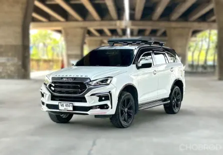 2023 Mu x 1.9 ULTIMATE PHANTOM COLLECTION