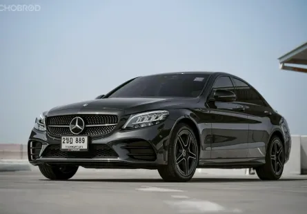 Benz C300e AMG Sport ปี 2021  เซอร์วิสศูนย์ตลอด ออฟชั่นเต็มสุด ๆ รถพร้อมใช้งาน