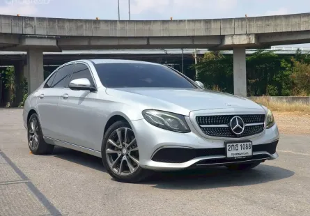 2017 Mercedes-Benz E-Class 2.0 E220d รถเก๋ง 4 ประตู รถสวย ไมล์น้อย  