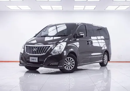 1E875 HYUNDAI H-1 2.5 ELITE AT 2017