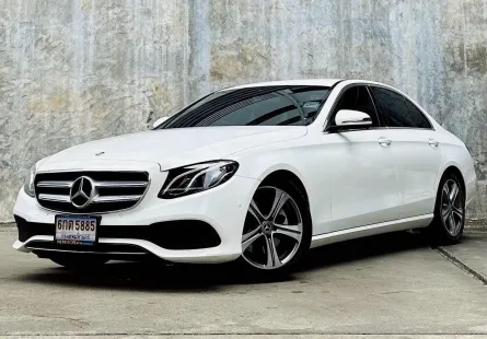 2021 Mercedes-Benz E-Class 2.0 E220d รถเก๋ง 4 ประตู ออกรถง่าย รถสวย ไมล์น้อย  