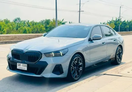 รถมือเดียว ป้ายแดง ไมล์ 2x,xxx แท้ BMW 530e M SPORT PRO G60 ปี 2024